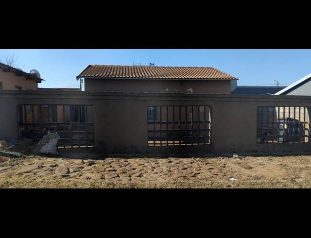 2 BEDROOM HOUSE FOR SALE IN VILLA LIZA